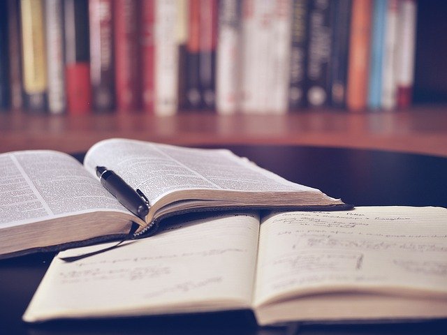 open-book-gdd974117c_640